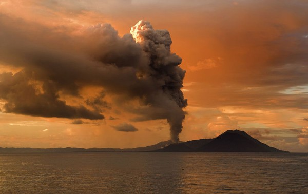 papua-new-guinea-volcano