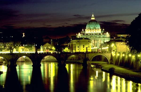 Angels Bridge and Basilica di San Pietro. Photo by Andreas Tille.