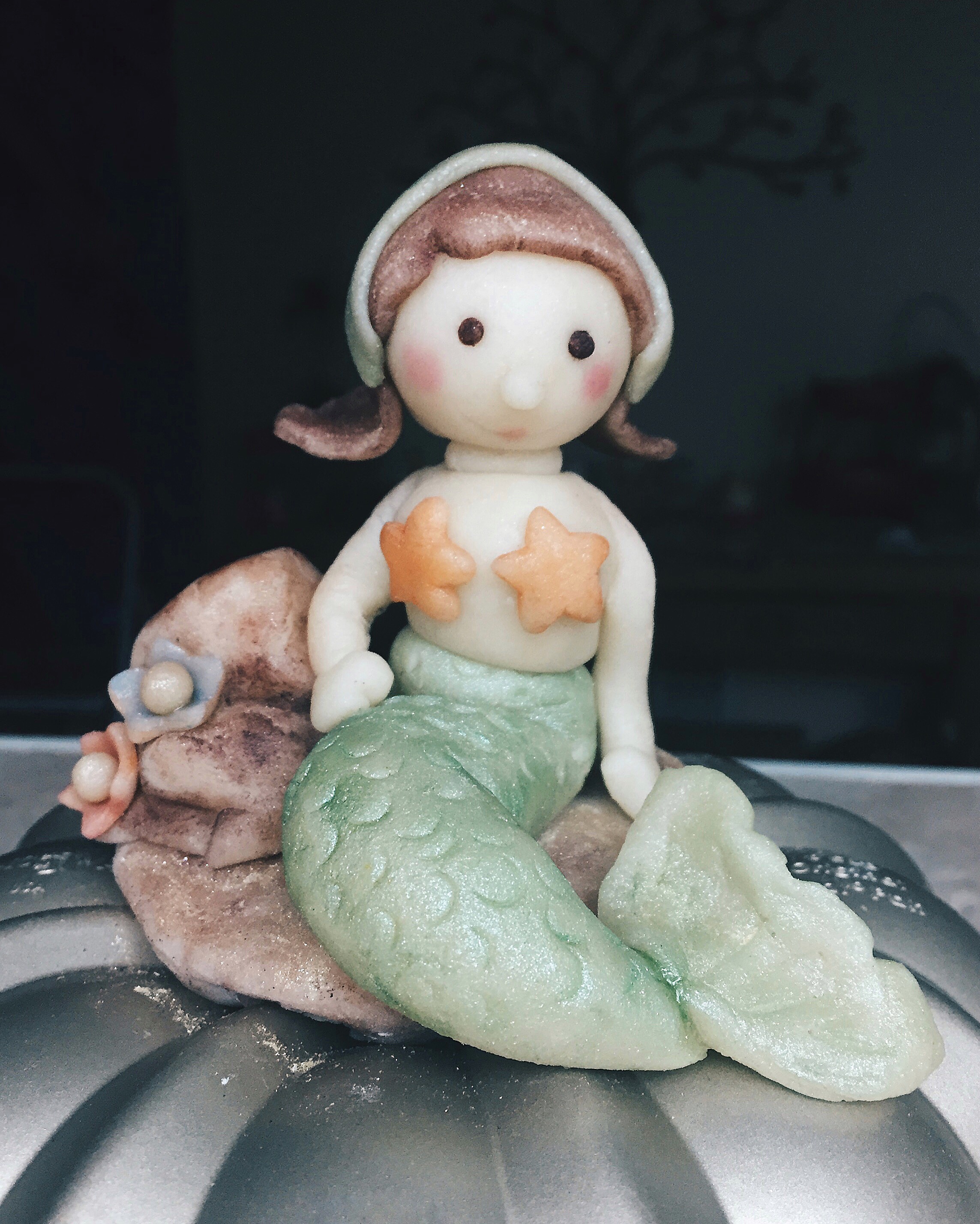Science of Mermaids: Marzipan mermaid cake topper