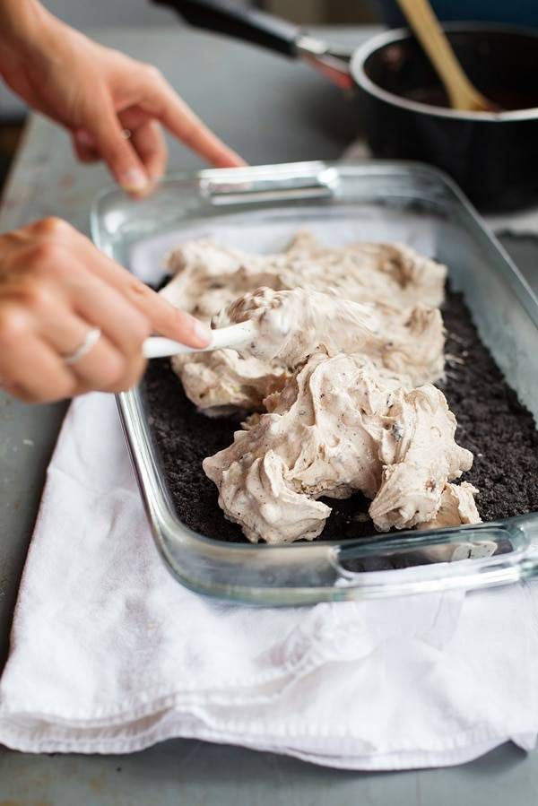 Oreo fudge ice cream bars spread in a dish.