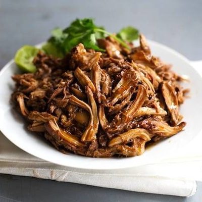 Honey Glazed Crockpot Chicken Adobo - simple pantry ingredients, hardly any hands-on time, 200 calories. | https://lose-belly.fit