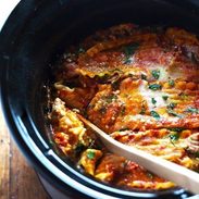 Super Easy Skinny Veggie Crockpot Lasagna - a handful of simple ingredients for a healthy family dinner. | https://lose-belly.fit