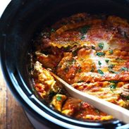 Super Easy Skinny Veggie Crockpot Lasagna - a handful of simple ingredients for a healthy family dinner. | https://lose-belly.fit